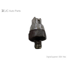 25L233 Engine Oil Pressure Sensor For 07-09 Toyota FJ Cruiser  4.0