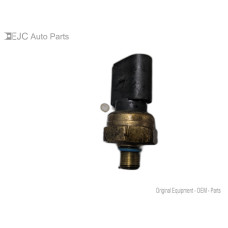 25F026 Engine Oil Pressure Sensor For 05-09 Audi A4 Quattro 2.0 06E906051K 25F026 Engine Oil Pressure Sensor For 05-09 Audi A4 Quattro 2.0 06E906051K