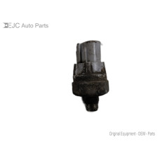 31J414 Engine Oil Pressure Sensor For 99-04 Toyota Tacoma  3.4 835300E010