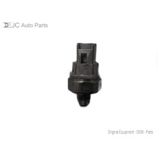 38U028 Engine Oil Pressure Sensor For 12-18 Toyota Prius c  1.5