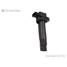 38U032 Ignition Coil Igniter For 12-17 Toyota Prius c  1.5 9091902240