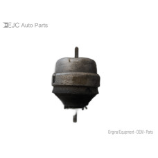 52D010 Motor Mount For 02-05 Audi A4 Quattro  1.8