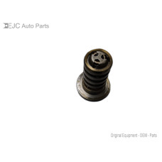 63F025 Camshaft Bolt Oil Control Valve For 17-19 Audi A4 Quattro 2.0 63F025 Camshaft Bolt Oil Control Valve For 17-19 Audi A4 Quattro 2.0