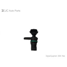64D013 Camshaft Position Sensor For 09-10 Nissan Cube  1.8