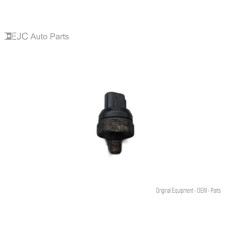 64R023 Engine Oil Pressure Sensor For 98-00 Toyota Sienna  3.0