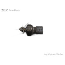 68D228 Engine Oil Pressure Sensor For 14-16 Nissan Rogue 2.5 250703JT0A 68D228 Engine Oil Pressure Sensor For 14-16 Nissan Rogue 2.5 250703JT0A