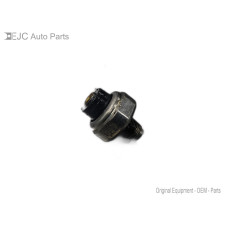 71J046 Engine Oil Pressure Sensor For 14-15 Subaru Forester  2.5 25240KA051