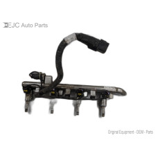 71A009 Fuel Injectors Set With Rail For 14-16 Kia Soul  2.0 353502E500