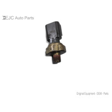 73R027 Engine Oil Pressure Sensor For 14-17 Chrysler  300 AWD 3.6