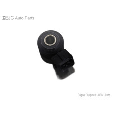 76A006 Knock Detonation Sensor For 04-06 Nissan Titan  5.6