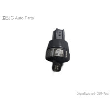 85U017 Engine Oil Pressure Sensor For 07-12 Nissan Versa  1.8 252404M40E