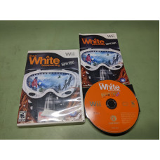 Shaun White Snowboarding Road Trip Nintendo Wii Complete in Box