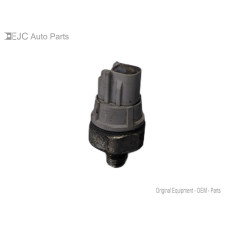 203Q114 Engine Oil Pressure Sensor For 13-14 Scion xD  1.8 835300E010 FWD
