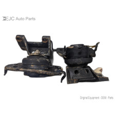 208K004 Motor Mounts Pair For 08-09 Toyota Sequoia  4.7 123150F020 4wd