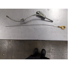 208H102 Engine Oil Dipstick With Tube For 16-20 Toyota Prius  1.8 1530137010 Hybrid