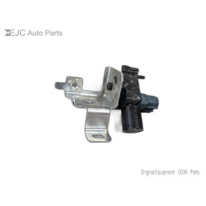 219L033 Vacuum Switch For 13-18 Toyota Rav4 2.5 9091012088 AWD 219L033 Vacuum Switch For 13-18 Toyota Rav4 2.5 9091012088 AWD