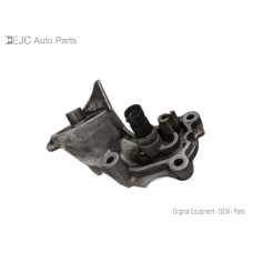 252V238 Engine Oil Filter Housing For 10-11 GMC Acadia  3.6 12631607 AWD