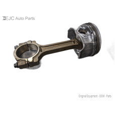 270D301 Right Piston and Rod Standard For 17-18 GMC Sierra 1500  5.3 12656877 Gas