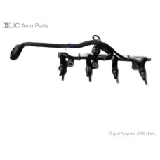 212P228 Fuel Injectors Set With Rail For 12-15 KIA Sorento  2.4 353102G720 Gas