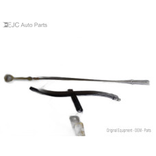 220W216 Engine Oil Dipstick With Tube For 11-14 Chrysler  200  2.4 04884688AD Gas