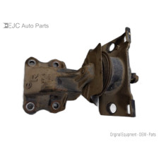 220F336 Right Motor Mount Bracket For 05-07 Nissan Xterra  4.0  Gas
