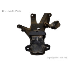 226R329 Left Motor Mount For 05-07 Toyota Sequoia  4.7 1231150120 Gas