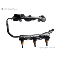 227E308 Port Fuel Injector With Rail For 16-23 Toyota Tacoma  3.5 232500P100 Gas