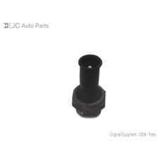 233Q204 Engine Oil Pressure Sensor For 13-16 Volvo S60  2.5  Turbo