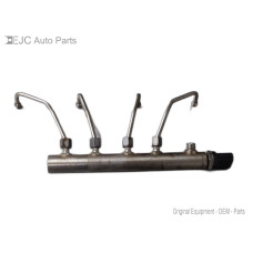 234U108 Fuel Rail For 12-16 BMW 328i  2.0 7585411 Gas