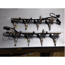 241E323 Fuel Injectors Set With Rail For 16-20 GMC Sierra 1500 Denali 6.2 12668390 Gas