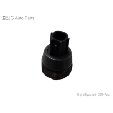 241W221 Engine Oil Pressure Sensor For 12-18 Nissan 370Z  3.7  Gas