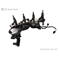27U228 Fuel Injectors Set With Rail For 10-17 Audi Q5  2.0 261500076 Turbo