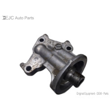 252C102 Engine Oil Filter Housing For 16-18 Mazda CX-3  2.0 PEDD14311 Gas