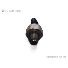 251H121 Engine Oil Pressure Sensor For 14-15 Chevrolet Malibu  2.5 12630433 Gas