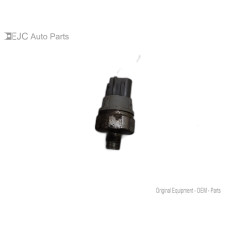 93A242 Engine Oil Pressure Sensor For 10-11 Subaru Outback  2.5 25240KA041 Gas